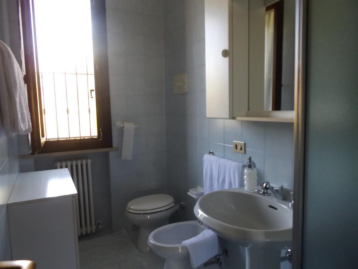 Residenza Riviera Degli Olivi Apartment Torri Del Benaco Luaran gambar