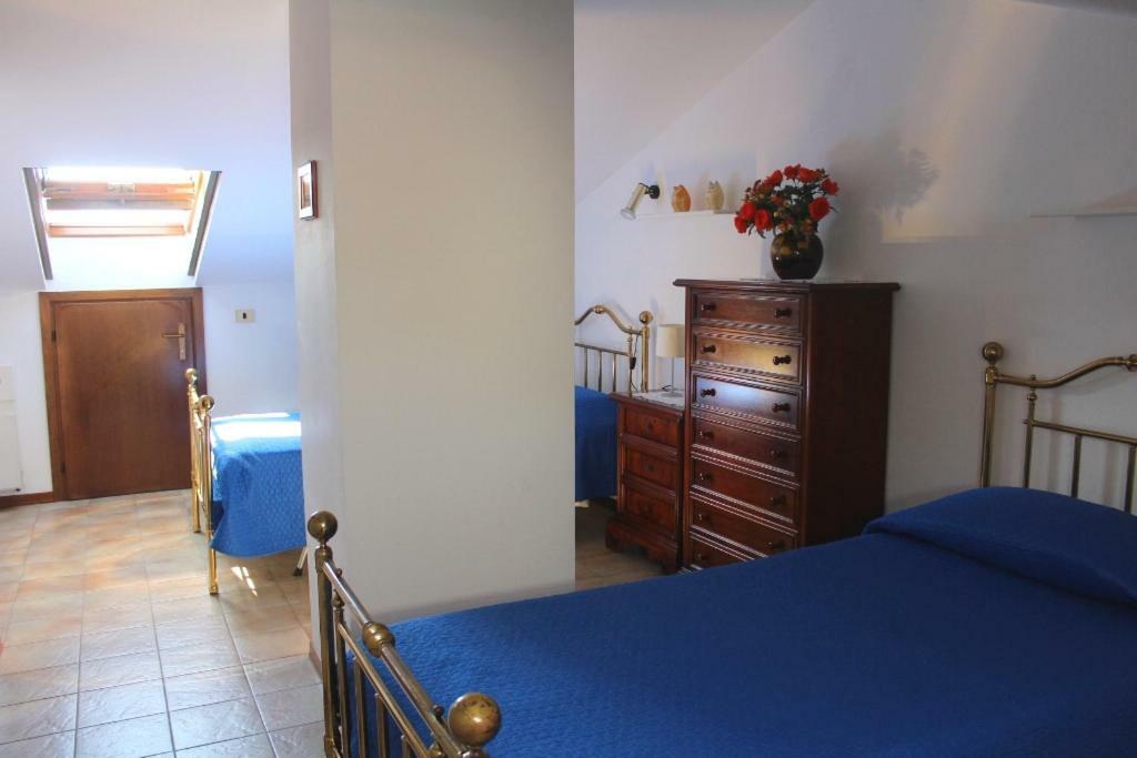 Residenza Riviera Degli Olivi Apartment Torri Del Benaco Luaran gambar