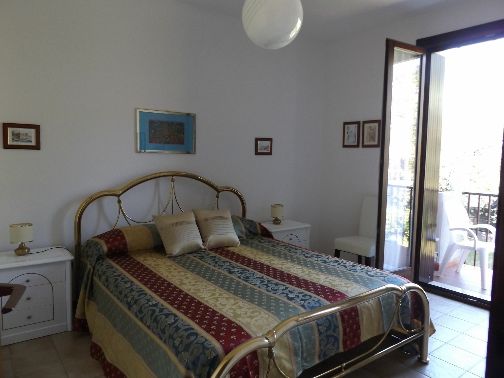 Residenza Riviera Degli Olivi Apartment Torri Del Benaco Luaran gambar